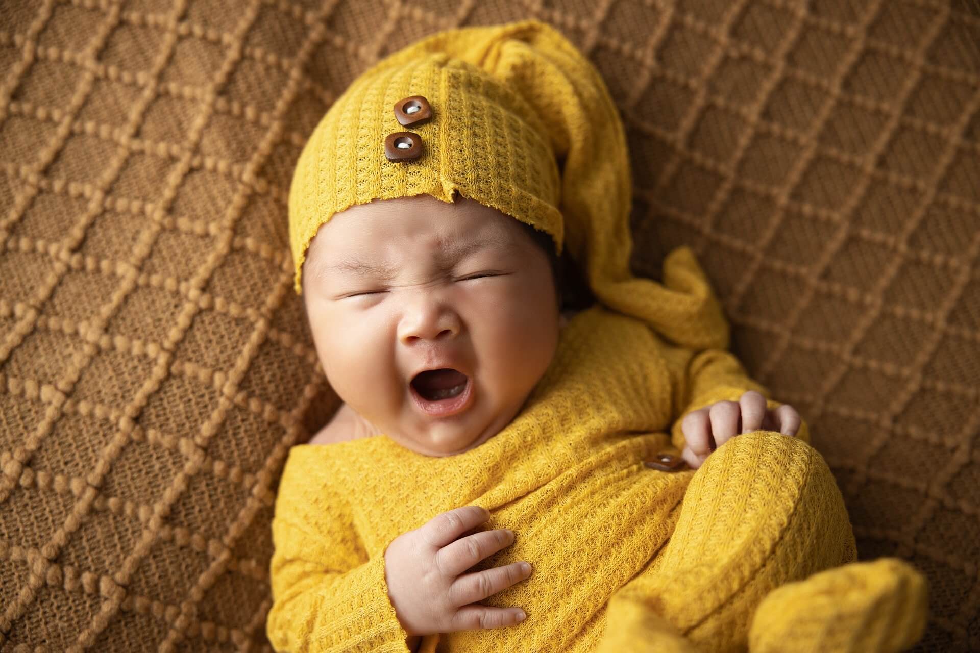 Le sommeil bébé et ses troubles : La dette de sommeil, causes et solutions